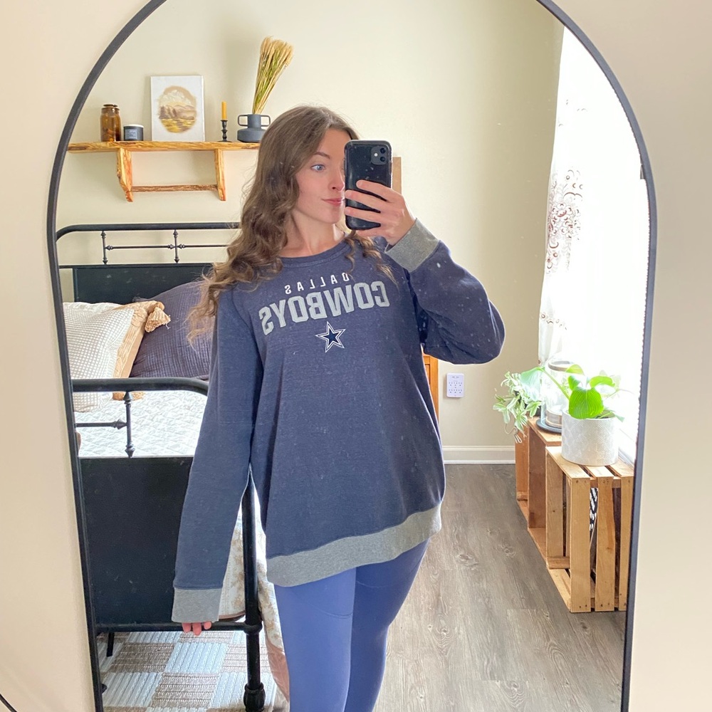 NFL Pro Line Vintage Dallas Cowboys Navy Blue Embroidered Pullover — Women’s XL